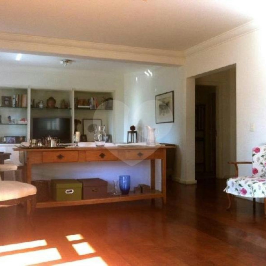 Apartamento à venda com 3 suítes em Vila Morumbi, São Paulo, SP