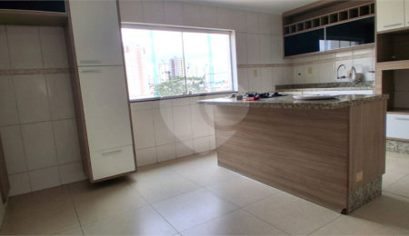 Sobrado à venda com 3 quartos, sendo 1 suíte, em Lauzane Paulista, São Paulo, SP
