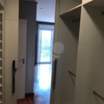Apto 220 metros no Campo Belo. varanda, 5 vagas, 3 suítes. Visite