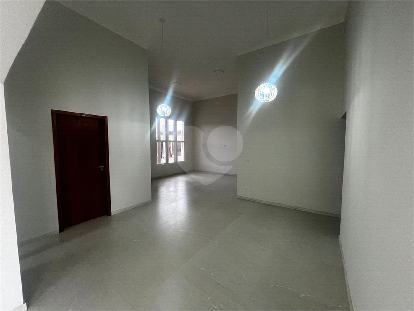 Casa à venda com 3 suítes em Vila Popular, Itapetininga, SP