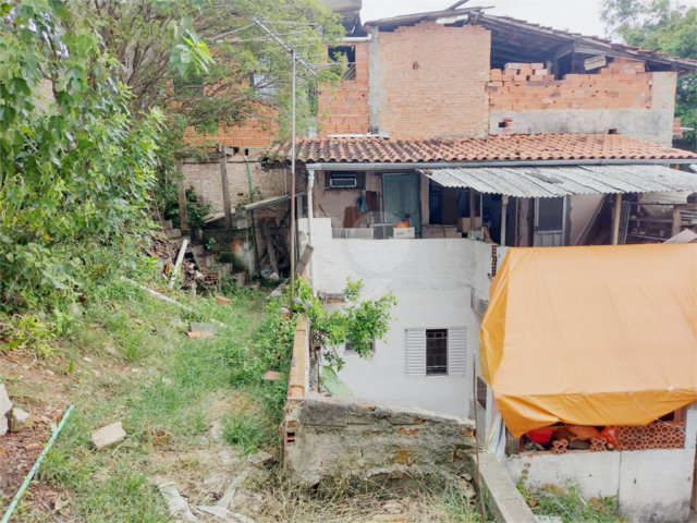 Sobrado à venda com 3 quartos em Tremembé, São Paulo, SP