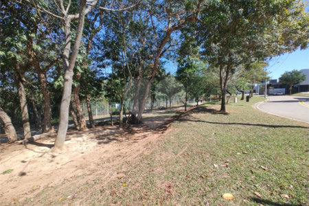Casa à venda com 2 quartos, sendo 1 suíte, no condomínio Terras de São Francisco, Sorocaba - SP