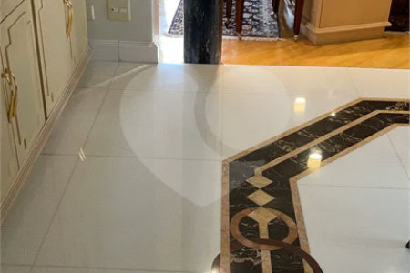 Apartamento com terraço 385m² 03 dormitórios sendo 2 suítes 5 vagas..Estuda Permuta.