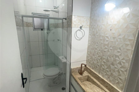Casa à venda com 2 quartos no condomínio Carvalho Lagares, Poá - SP