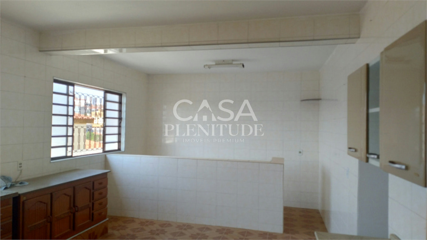 Casa à venda com 4 quartos, sendo 1 suíte, em Jardim Itanguá, Sorocaba, SP