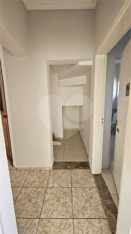 Sobrado à venda com 3 quartos, sendo 2 suítes, em Jardim Rossignatti, Indaiatuba, SP