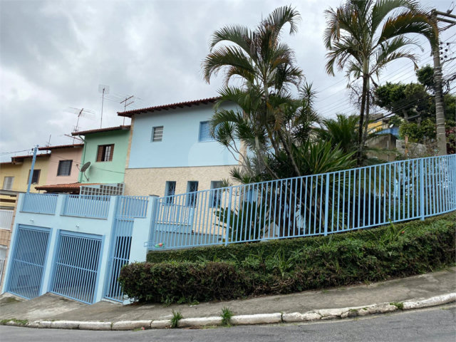 Sobrado à venda com 2 quartos em Tremembé, São Paulo, SP