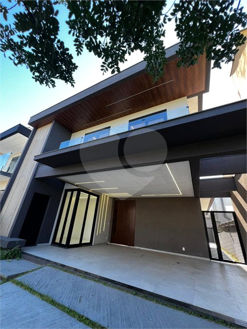 Casa à venda com 4 suítes no condomínio Residencial Mosaico da Serra, Mogi das Cruzes - SP