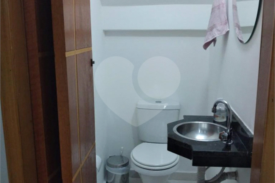 Casa à venda com 4 quartos, sendo 2 suítes,  no condomínio Miro Carvalho - Pitinga, São Paulo - SP