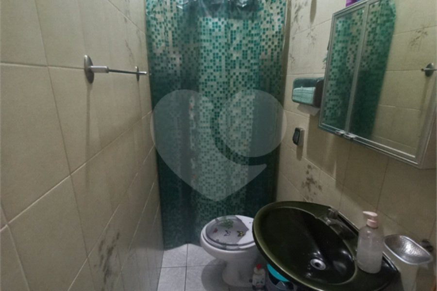 Sobrado à venda com 3 quartos em Vila Paiva, São Paulo, SP