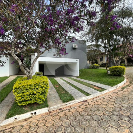 Casa à venda com 4 quartos, sendo 3 suítes, no condomínio Bosque Sâo Francisco, Votorantim - SP