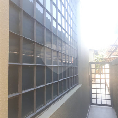 Casa à venda ou para alugar com 3 quartos, sendo 2 suítes,  no Centro, Vinhedo, SP