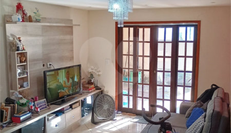 Casa à venda com 2 quartos, sendo 1 suíte, no condomínio Residencial 400, Rio de Janeiro - RJ