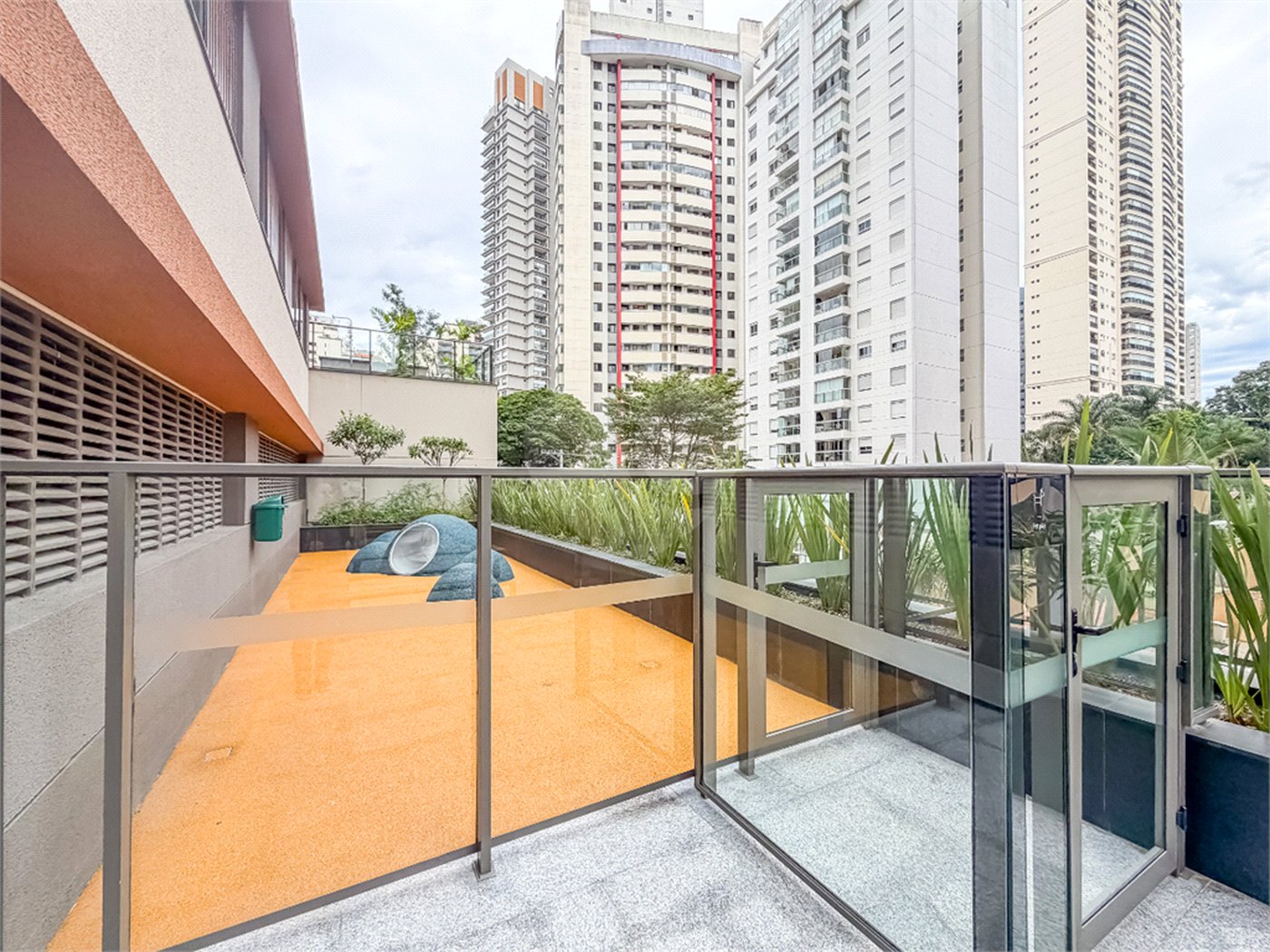 Apartamento à venda com 4 quartos, sendo 2 suítes, em Brooklin, São Paulo, SP