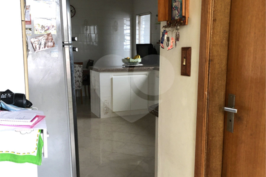 Sobrado à venda com 3 quartos, sendo 1 suíte, em Vila Gustavo, São Paulo, SP