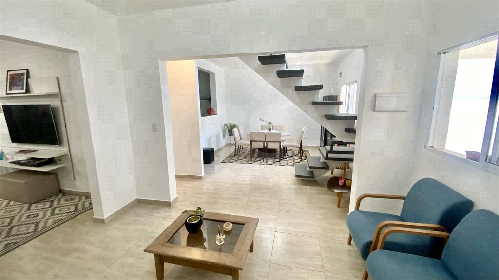 Sobrado à venda com 4 quartos, sendo 1 suíte, em Vila Medeiros, São Paulo, SP