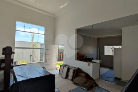 Casa à venda de 2 dormitórios em São Carlos, no bairro Arcoville.