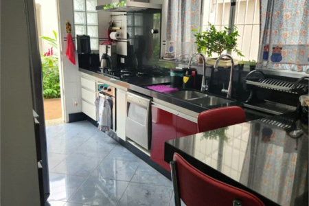 Casa à venda com 4 quartos, sendo 2 suítes, em Vila Romana, São Paulo, SP