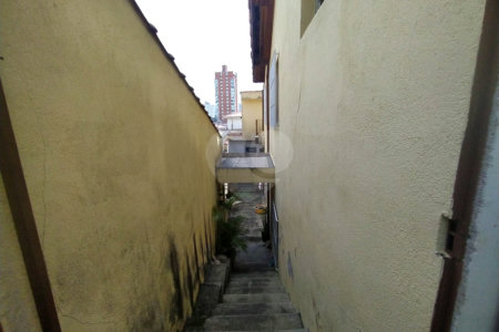 Casa à venda com 6 quartos, sendo 2 suítes, em Chora Menino, São Paulo, SP