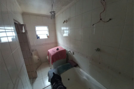 Sobrado à venda com 3 quartos, sendo 1 suíte,  em Jardim Helga, São Paulo, SP