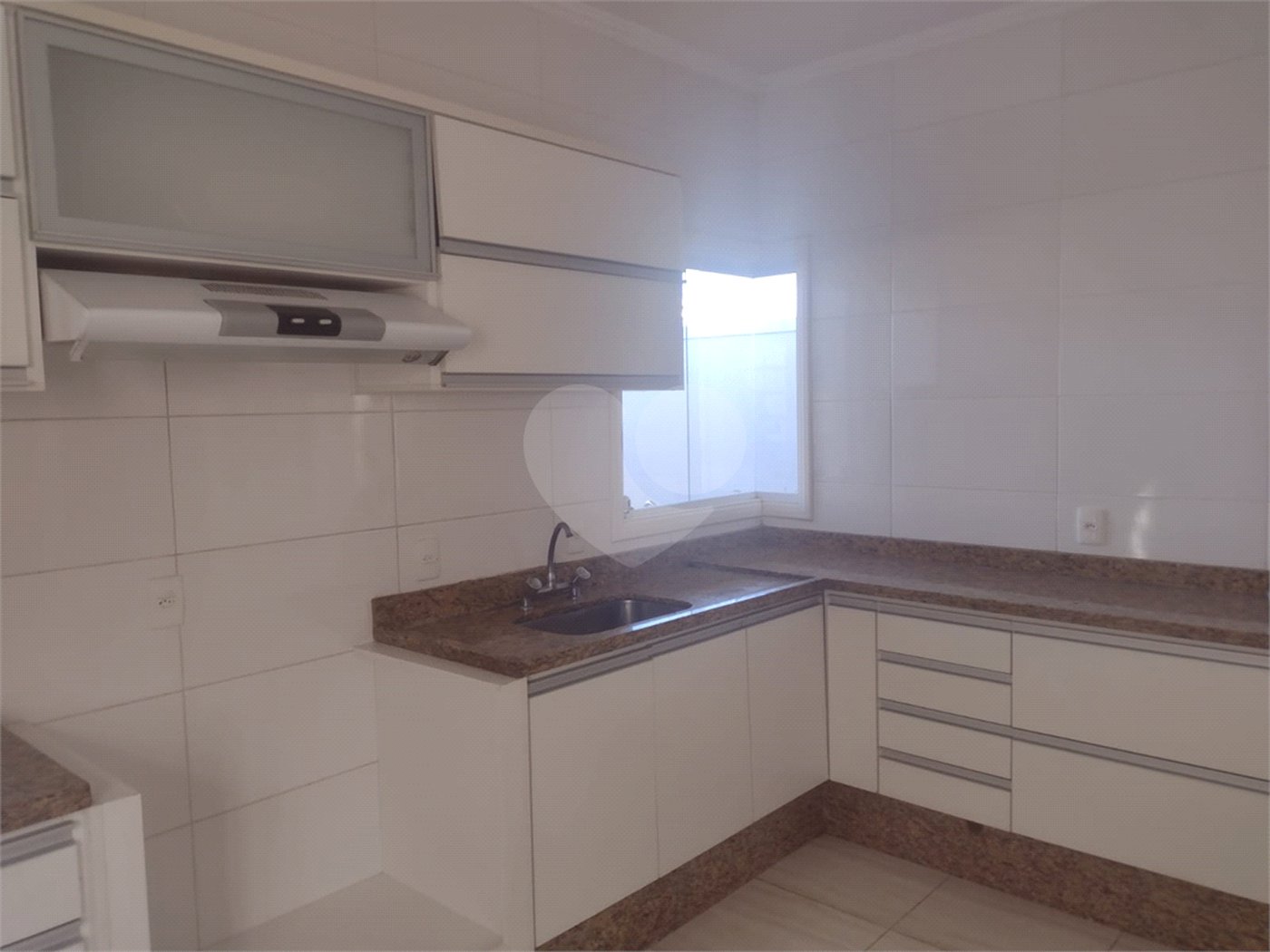 Casa para alugar com 3 suítes em Loteamento Aldeia da Mata, Votorantim, SP