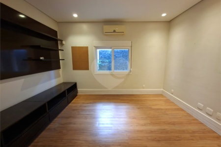 Casa à venda com 2 quartos, sendo 1 suíte, em Planalto Paulista, São Paulo, SP