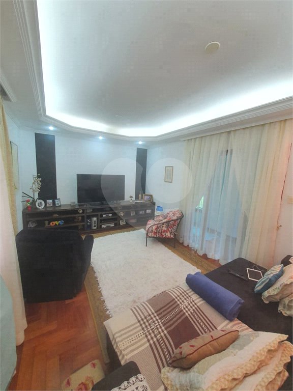 Casa à venda ou para alugar com 4 suítes em Vila Machado, Mairiporã, SP