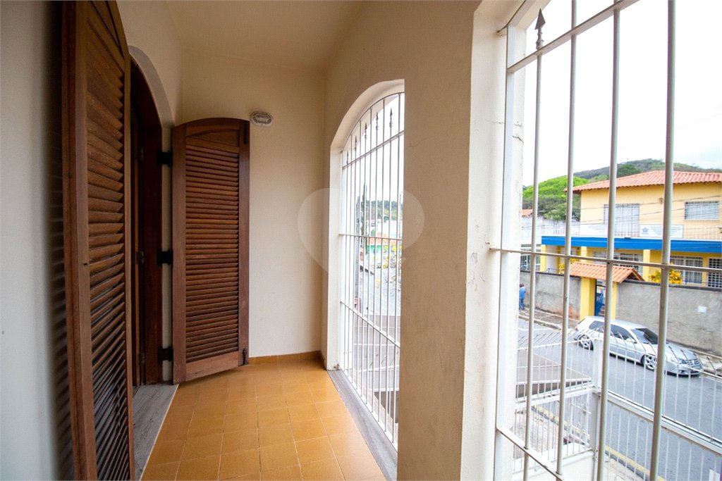 Casa à venda ou para alugar com 4 quartos, sendo 1 suíte, no Centro, São Roque, SP