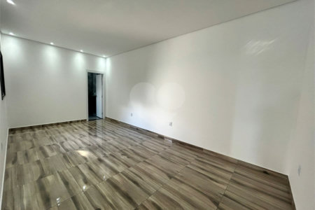 Casa à venda com 3 quartos, sendo 1 suíte, no condomínio Villagio Wanel, Sorocaba - SP