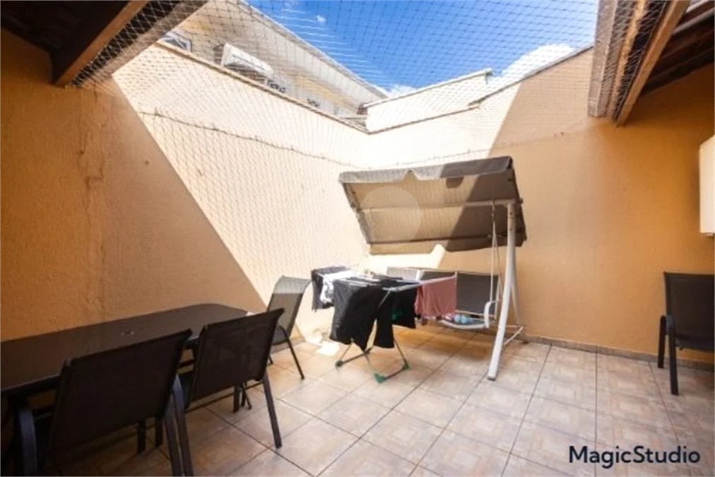 Casa com 260m², 3 dormitórios, 4 vagas, à venda em São Caetano do Sul.