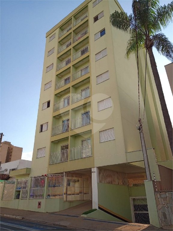 Apartamento com 2 dormitórios.