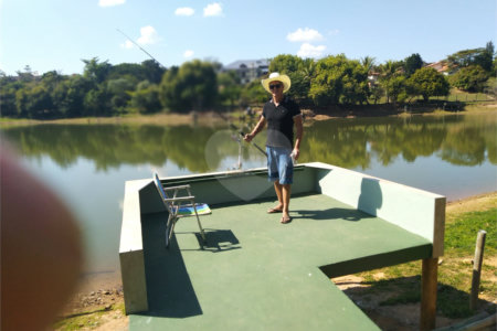 Casa à venda com 4 quartos, sendo 1 suíte, no condomínio Acmti - Colinas do Mosteiro, Terras de Itaici e Recanto dos Pássaros, Indaiatuba - SP