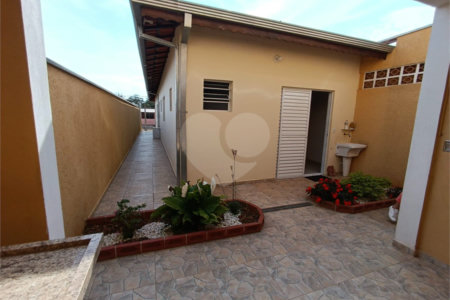 Casa à venda com 3 quartos, sendo 1 suíte,  em Loteamento Jardim do Sol (mailasqui), São Roque, SP