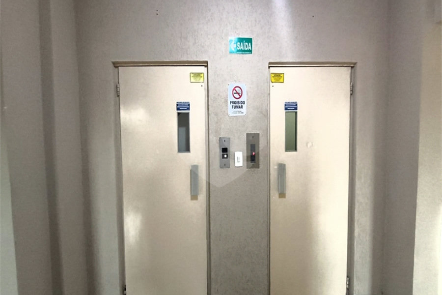 Apartamento à venda com 2 quartos em Chora Menino, São Paulo, SP