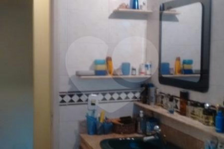 Sobrado à venda com 4 quartos, sendo 1 suíte, em Campo Belo, São Paulo, SP
