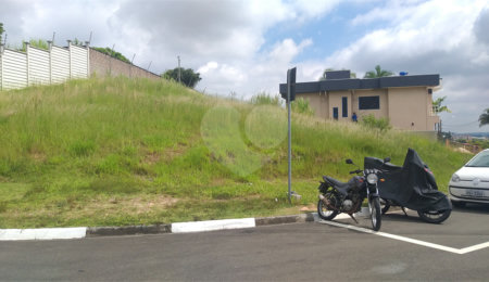 Terreno à venda no condomínio Terras de São Francisco, Vinhedo - SP