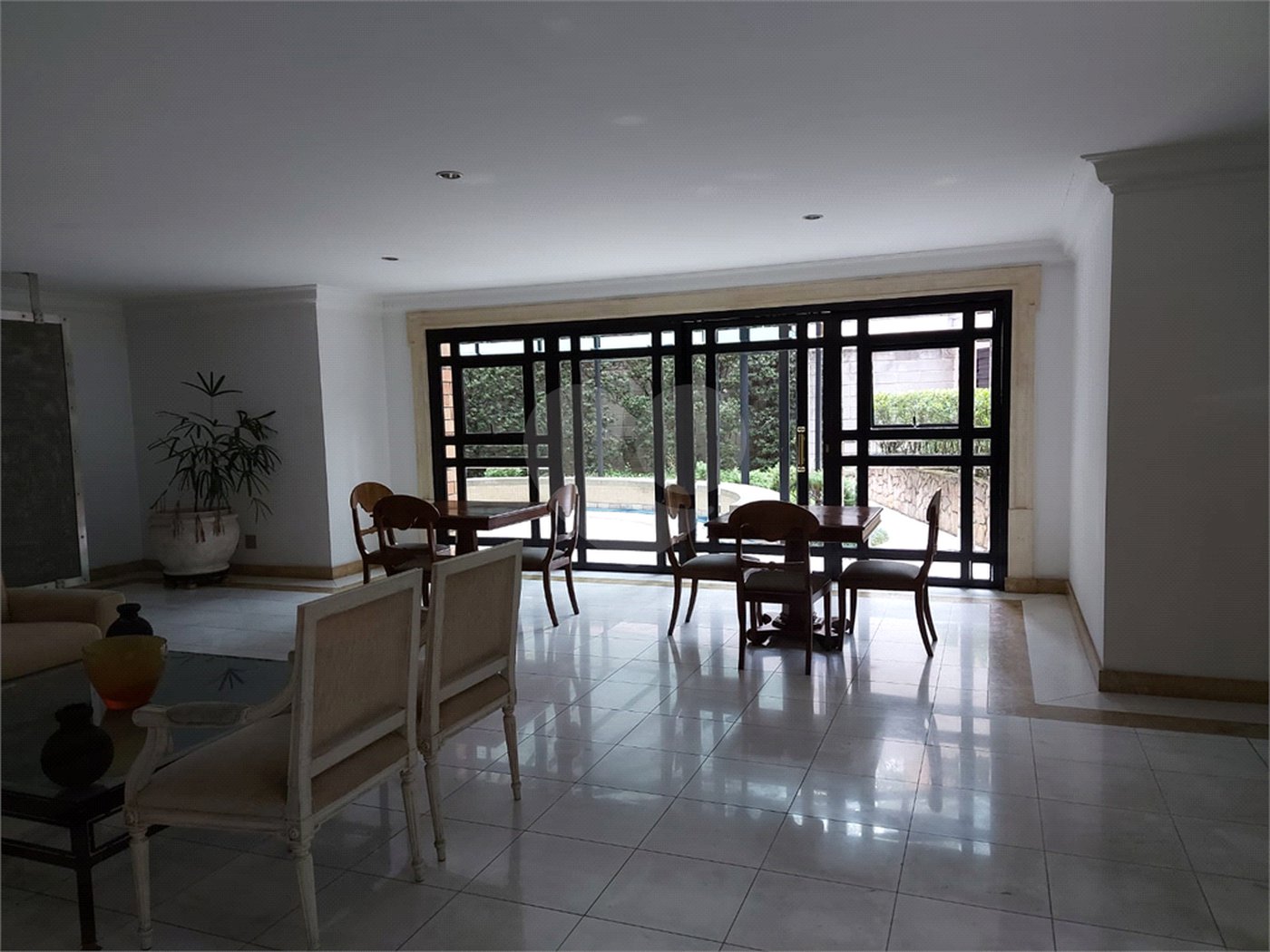 Apartamento à venda com 4 suítes em Moema, São Paulo, SP