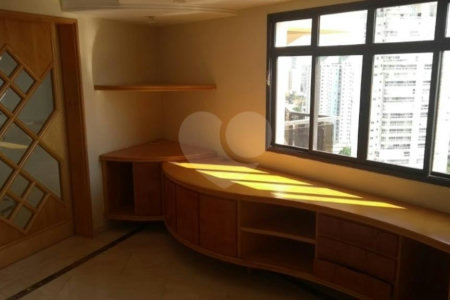 Apartamento à venda com 4 suítes em Água Fria, São Paulo, SP