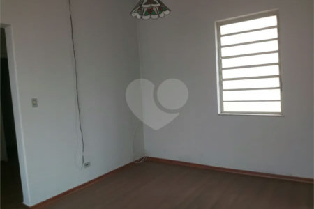 Casa térrea a venda no centro de São Carlos com 3 quartos