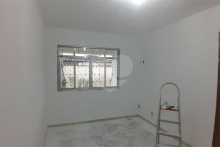Casa à venda com 3 quartos em Campo Grande, Rio de Janeiro, RJ
