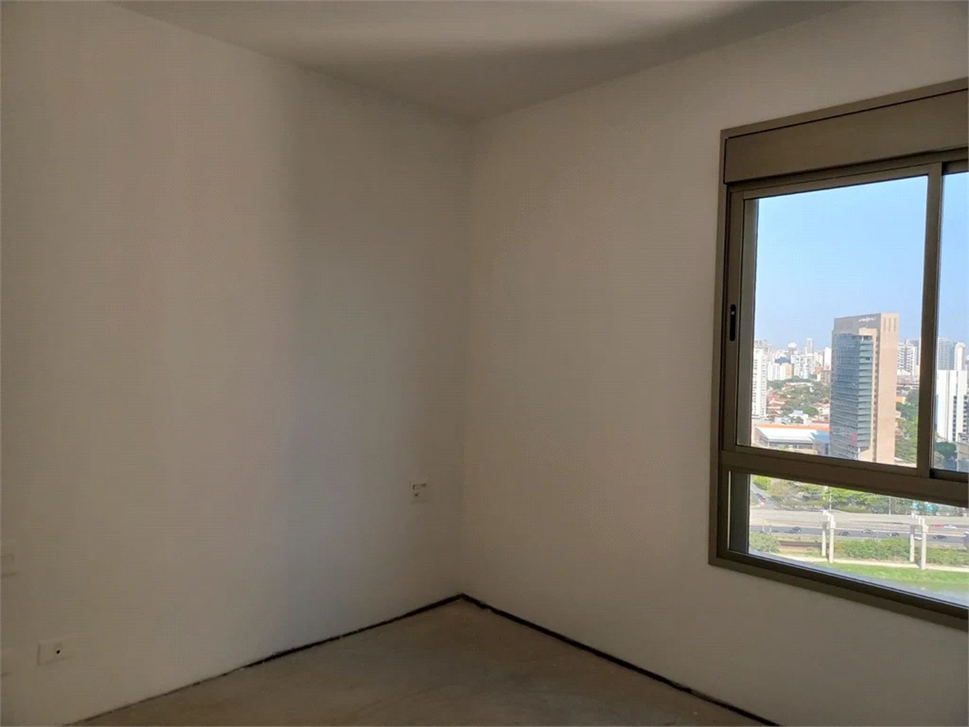Apartamento à venda com 4 suítes em Real Parque, São Paulo, SP