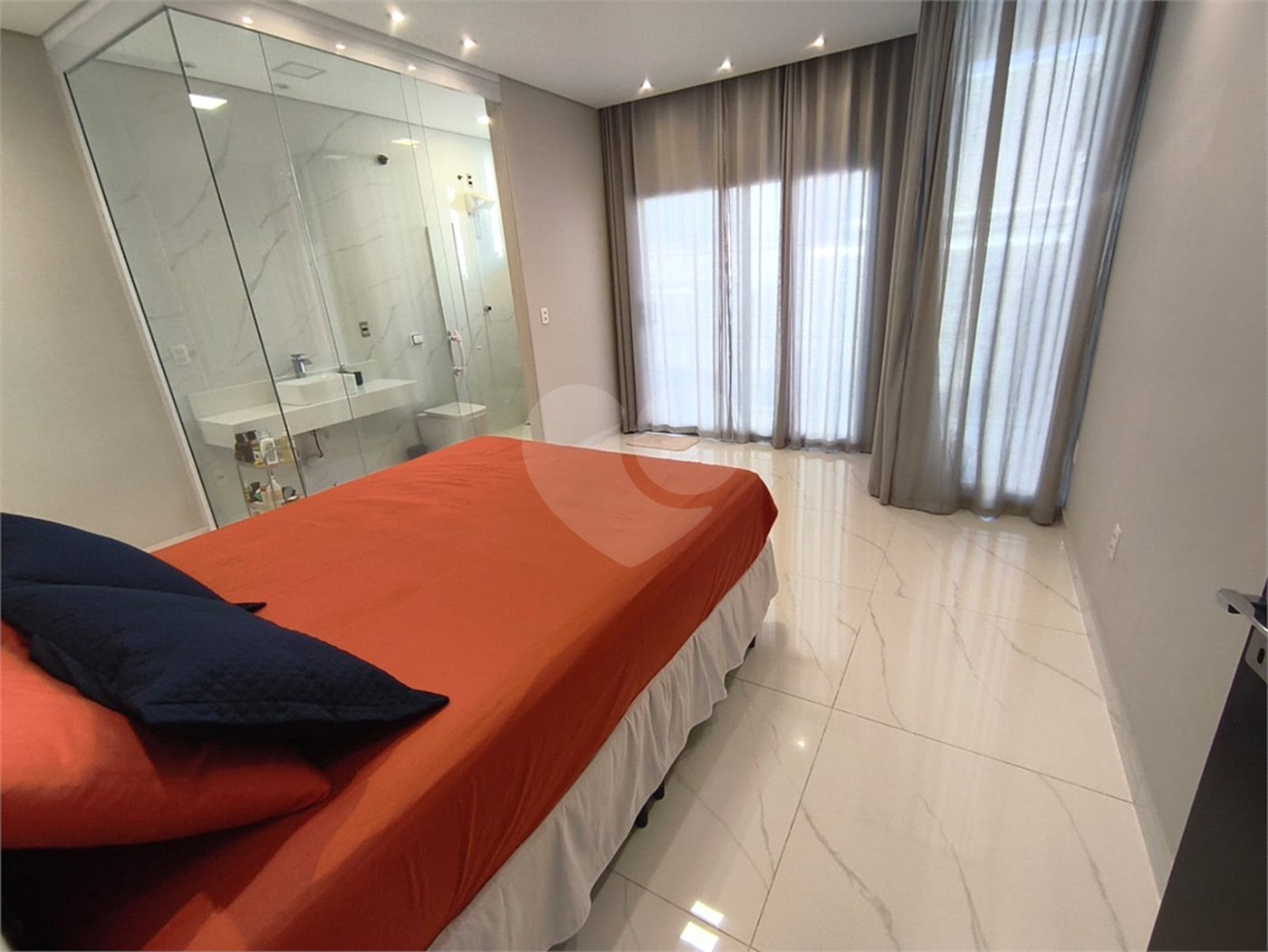 Casa à venda com 3 quartos, sendo 2 suítes,  em Vila Carolina, Itapetininga, SP