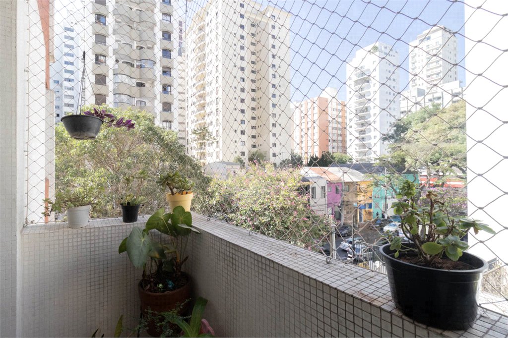 Apartamento à venda com 4 quartos, sendo 1 suíte, em Jardim Paulista, São Paulo, SP
