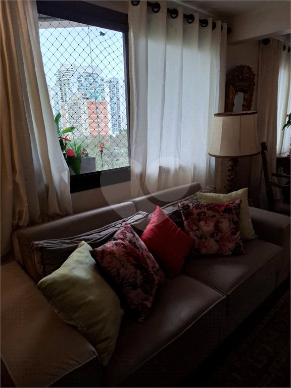 Apartamento à venda com 4 quartos, sendo 2 suítes,  em Brooklin Paulista, São Paulo, SP