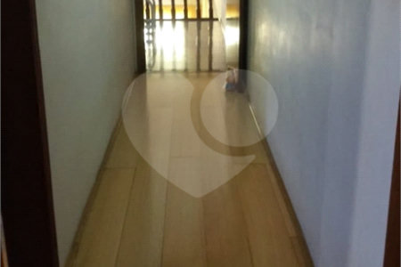 Sobrado à venda com 4 suítes em Vila Carrão, São Paulo, SP