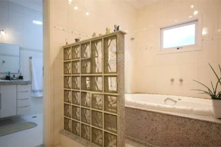 Casa à venda com 5 suítes em Jardim Londrina, São Paulo, SP