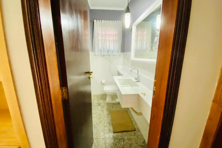 Sobrado à venda com 3 quartos, sendo 1 suíte, em Tremembé, São Paulo, SP
