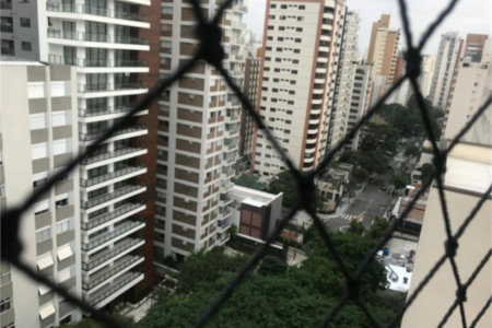 Apartamento à venda ou para alugar com 3 suítes em Moema, São Paulo, SP