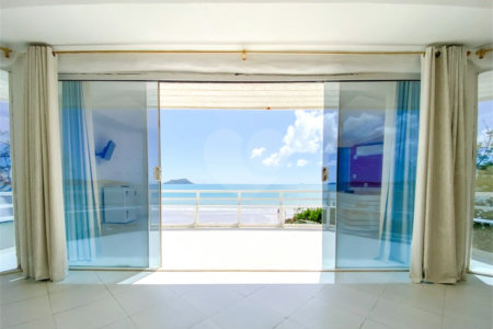 Casa à venda com 5 quartos, sendo 4 suítes, em Marina, Armação dos Búzios, RJ
