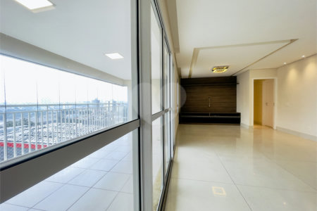 Apartamento à venda com 3 quartos, sendo 4 suítes,  no Centro, São Bernardo do Campo, SP